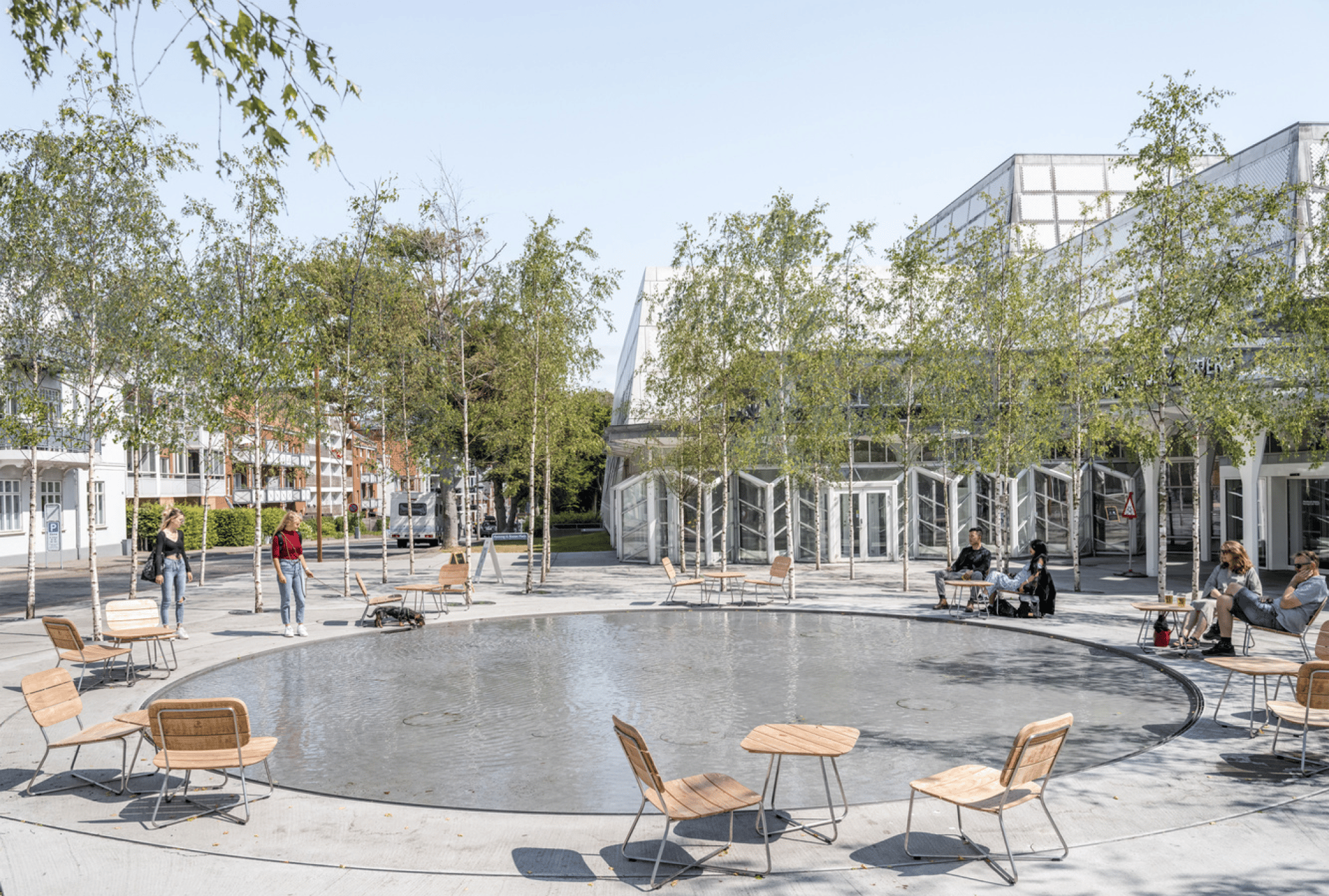 2cb321e2-12c8-4199-b199-1a765568d40b