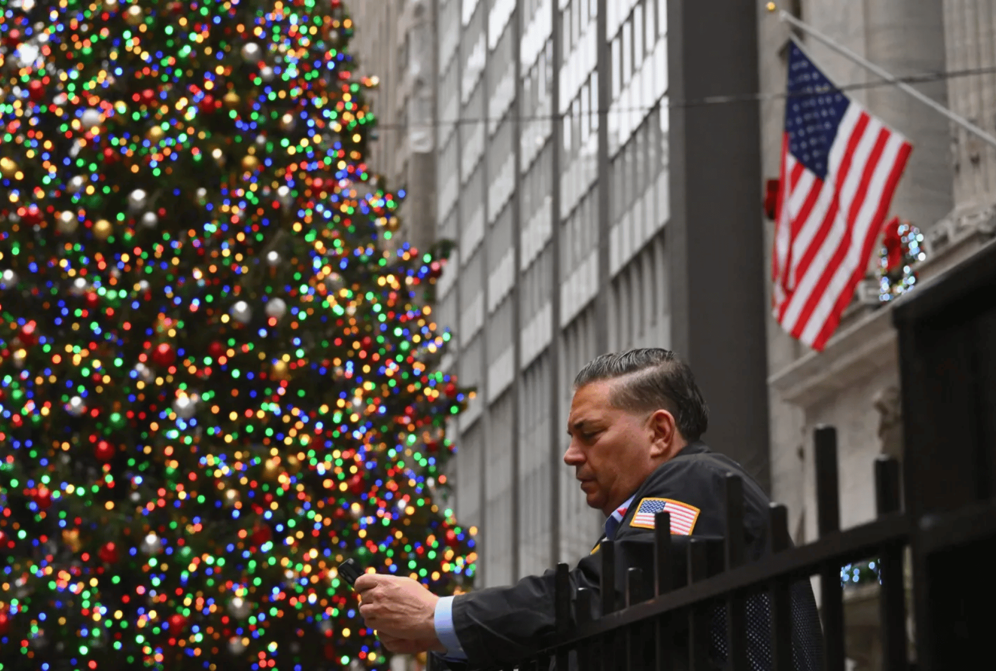 Wall Street_s expecting a soft landing in 2024 - but that doesn_t mean stocks will soar Wall Street_s expecting a soft landing in 2024 - but that doesn_t mean stocks will soar